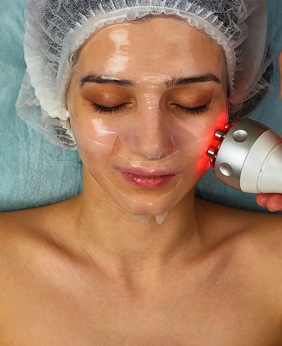 HIFU and RF skin tightening session at Cosme Wellness